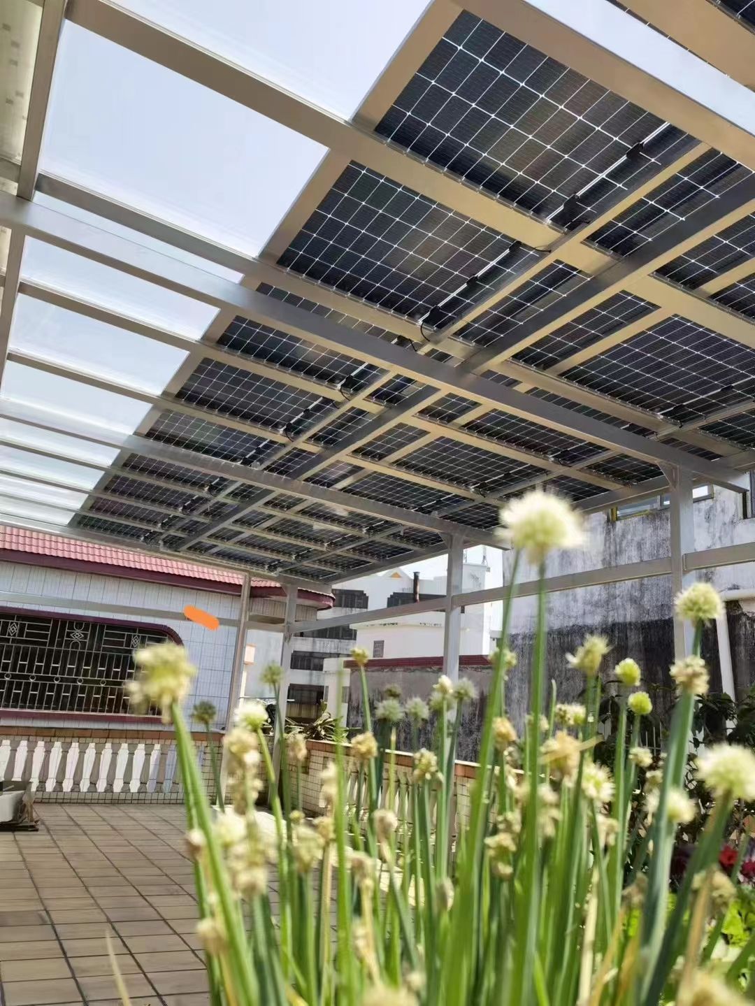 巴中别墅家用屋顶太阳能发电系统安装